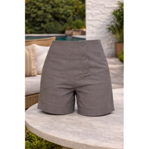 SHORTS LINHO BOTOES FORRADOS